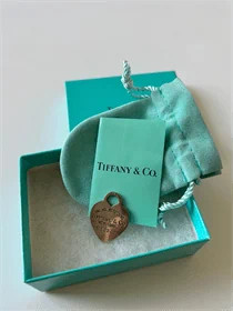 תליון מקורי- Tiffany & Co. Pendant Necklace